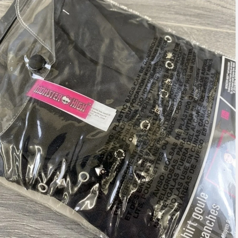 NWT Monster High Ghoul Fishnet Tee Child Girl Medium 8-10 Halloween Costume New